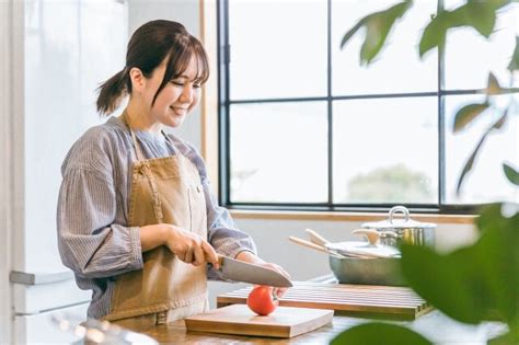 休日 手の込んだ料理 〜 時間と愛情をかけた食卓の芸術