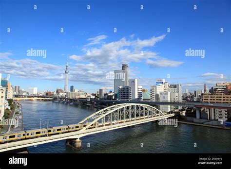 スカイコート両国壱番館、それは東京の空に浮かぶ夢の住処